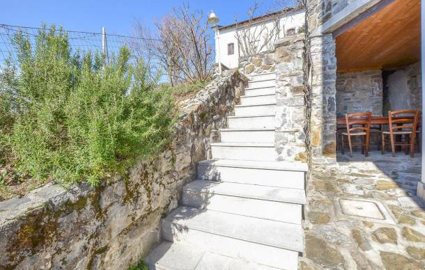 Oblizza House | 2 bedroom accommodation in Stregna