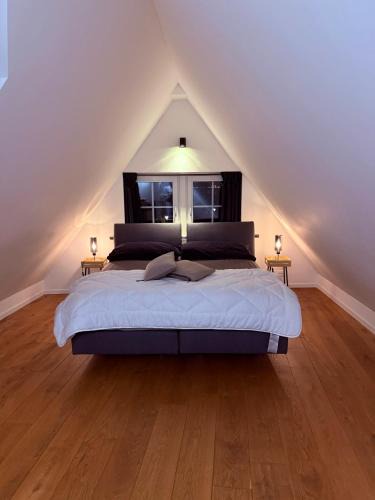 Wettingen Bed & Breakfast | 2 Home