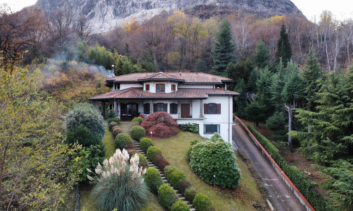 Villa Apartment | 3 bedroom apartment in baveno