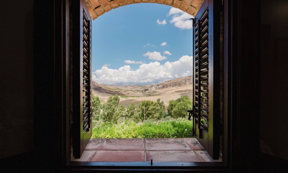 Monreale Apartment | Agriturismo Ponte Calatrasi Room '16' with Mountain View, Wi-Fi and Air Conditioning