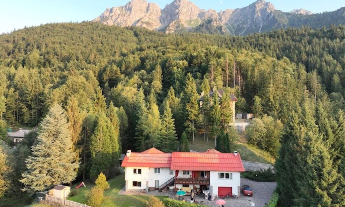 Oltre il Colle House | Alpendom Relax - Holiday home with garden and view of the Orobie Mountains