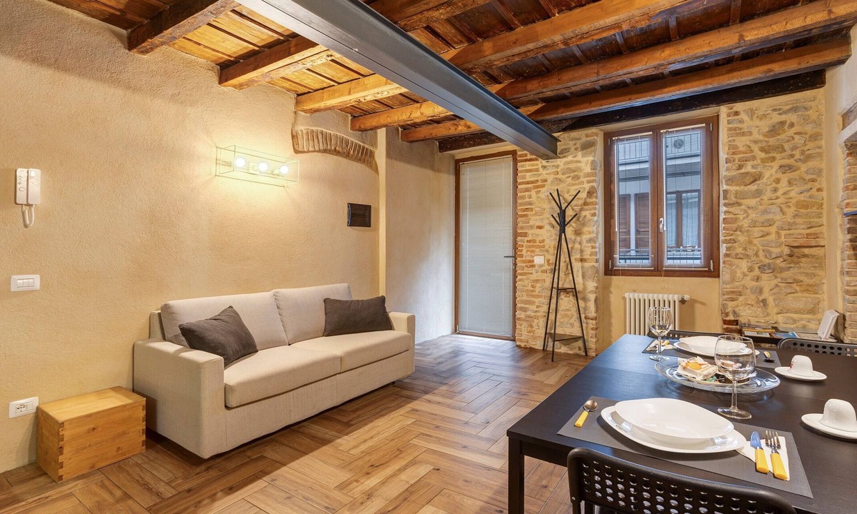Bergamo Apartment | Apartment 'Maison Le Chic' with Wi-Fi