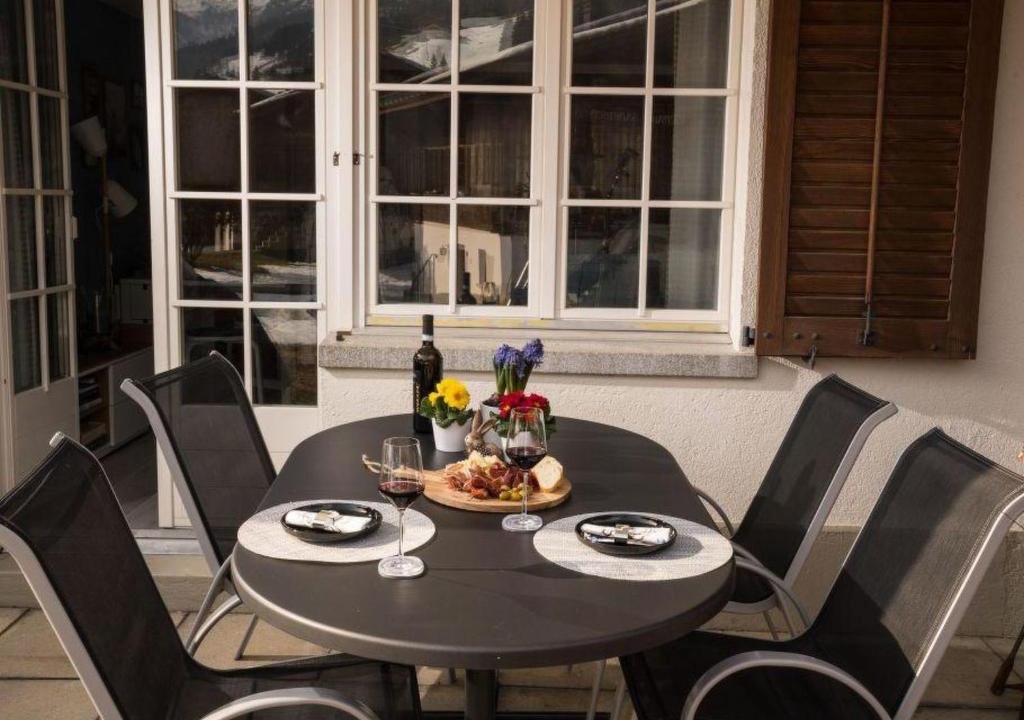 Feutersoey Apartment | Apartment Spitzhorn Nr- 1 Appartement-Fewo- Dusche- WC- 2 Schlafräume 4-Bettwohnung by Interhome