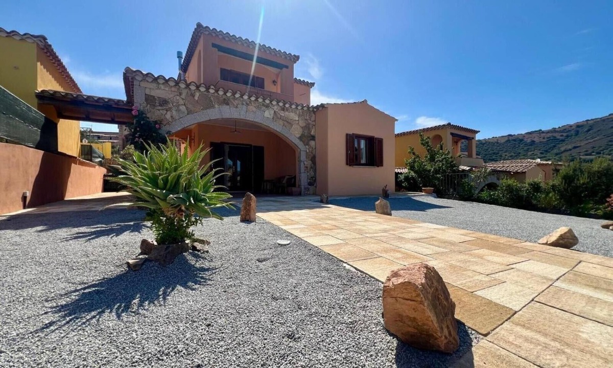 Schifoni Apartment | Apartment 'Villa Sunrise' with Sea View, Private Terrace and Air Conditioning