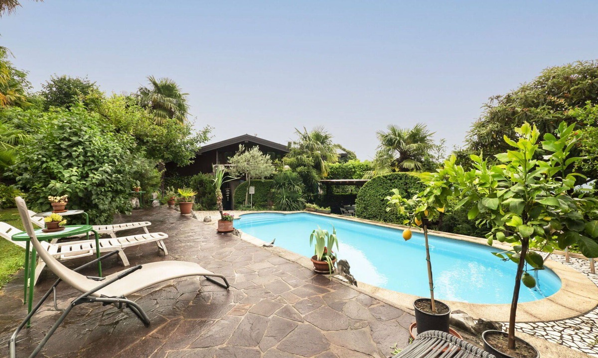 Vito d'Asio Apartment | Beautiful apartment for 4 people with WIFI, A/C, pool, TV, patio and pets allowed