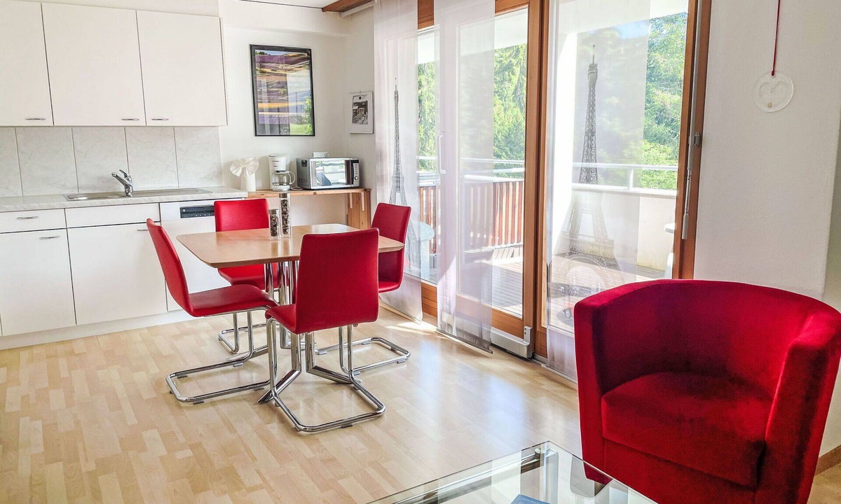 Laax Apartment | Beautiful apartment for 4 people with WIFI, TV, balcony and panoramic view