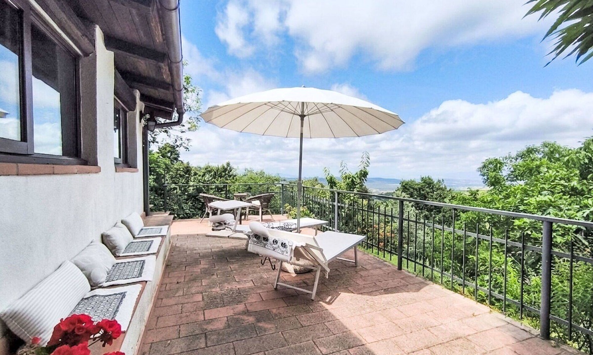 Scansano House | Beautiful private villa for 4 people with WIFI, A/C, TV, patio, pets allowed and panoramic view