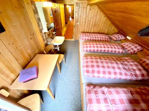 Gersau Bed & Breakfast | Berggasthaus Rigi-Burggeist