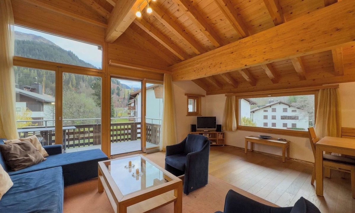 Klosters-Serneus Apartment | Bergparadies im Laub B5 Appartement/Fewo, Dusche oder Bad, WC 3½-Zimmerwohnung by Interhome