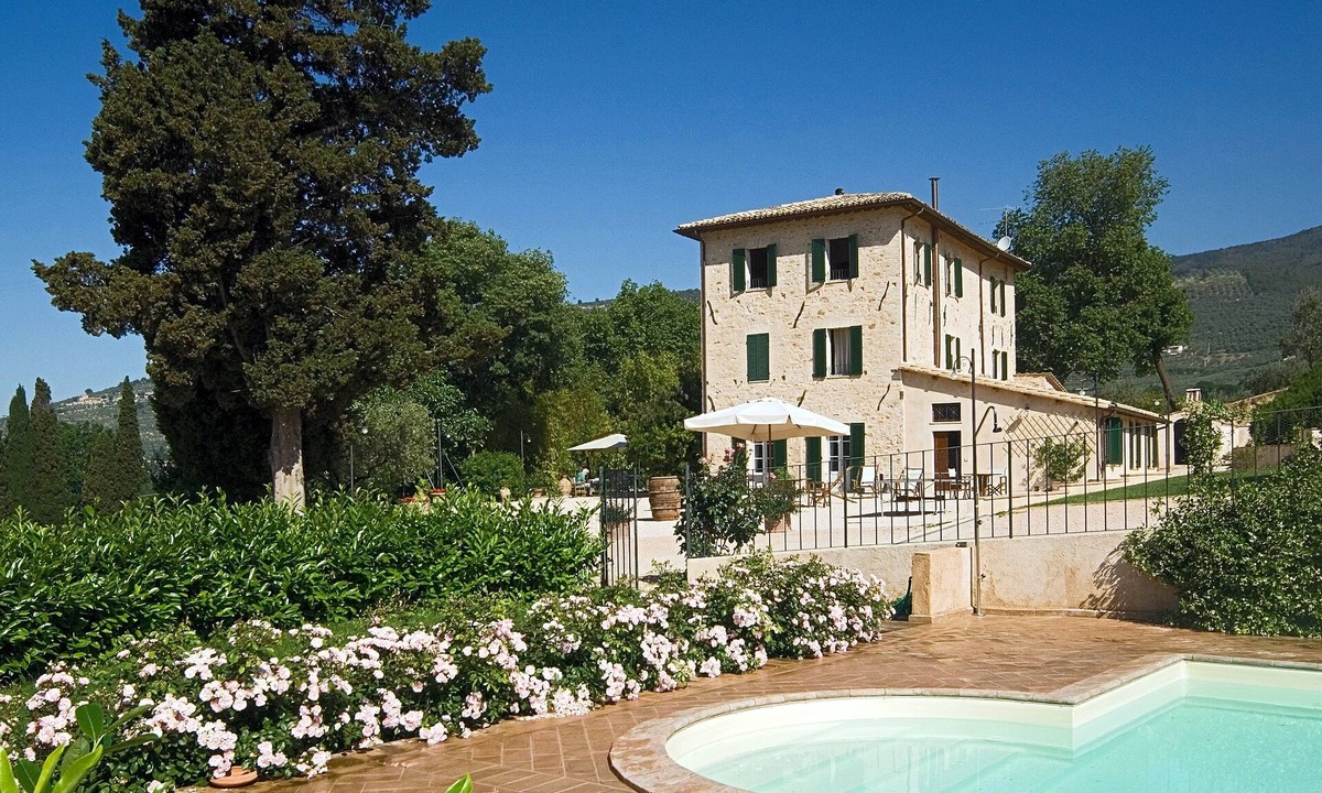 Spello House | Between art and nature farm in Umbria Green Heart of Italy