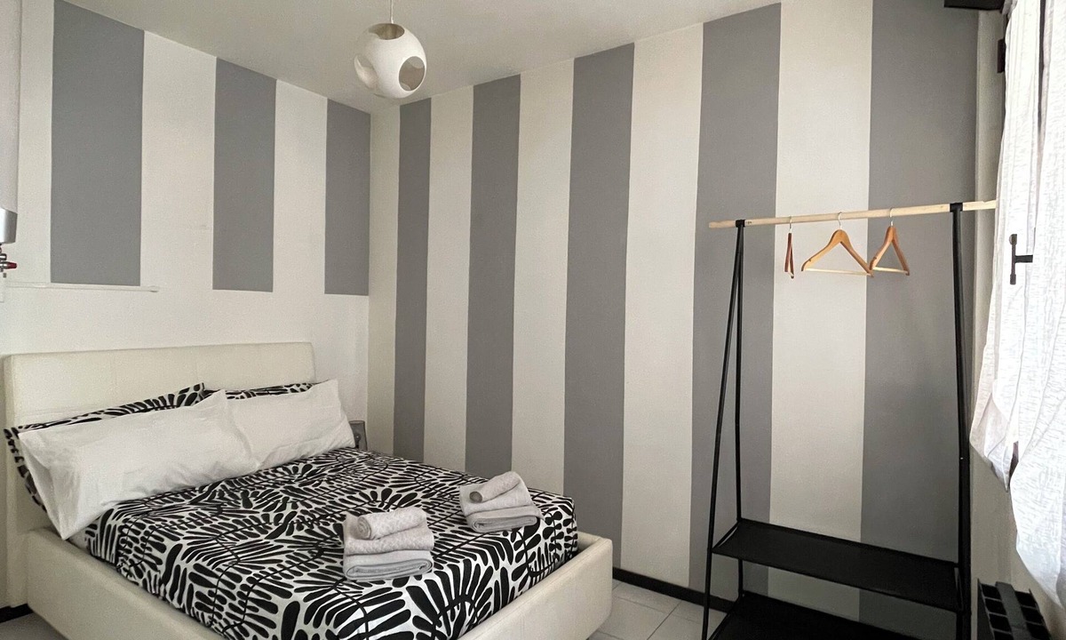 Bergamo Apartment | Black and White City and Airport