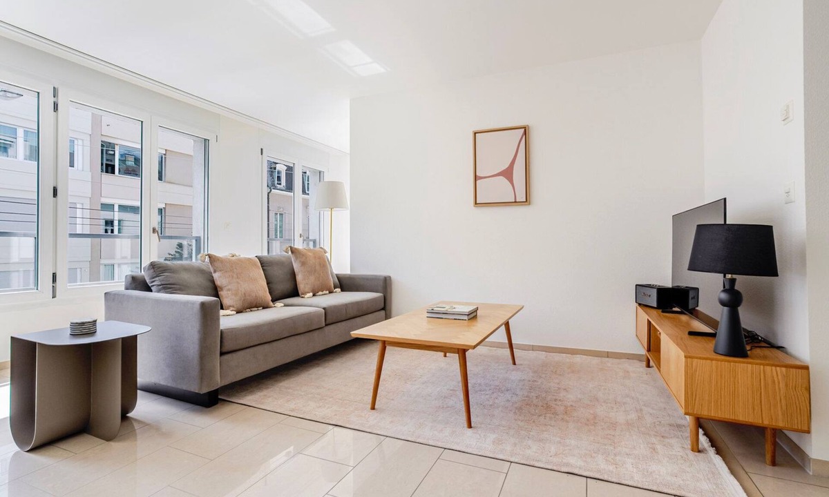 Basel Apartment | Blueground | Am Ring, balcony, nr Kunstmuseum