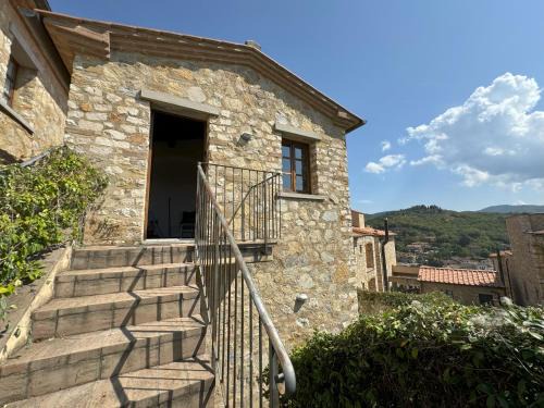 Gaiole in Chianti Apartment | Borgo di Gaiole - Casa Julietta - apartment with a view & travel guide