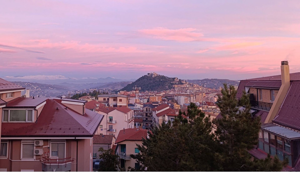 Campobasso Apartment | CASA ALTIMORA - elegant city view apartment - SmartCheck-In & Wifi Fibra
