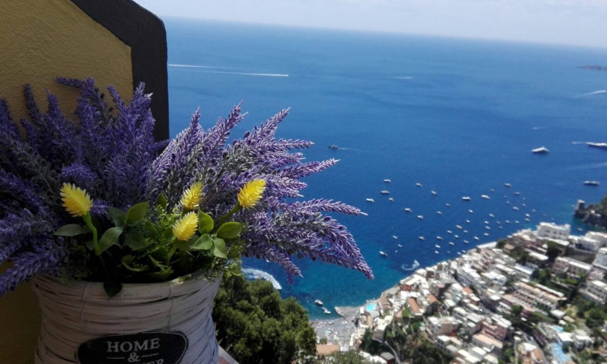 Montepertuso House | CASA INCANTO, beautiful house with stunning views and parking space