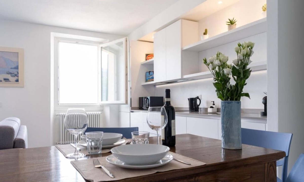 Lierna Apartment | Casa Mael - Lakefront Flat