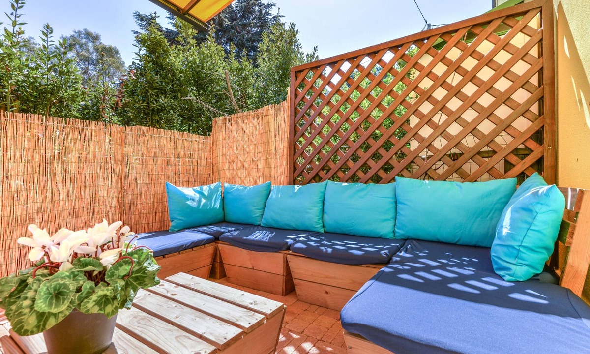 Cavo Apartment | Casa Minnie Apartment with Private Terrace, Wi-Fi, and Air Conditioning
