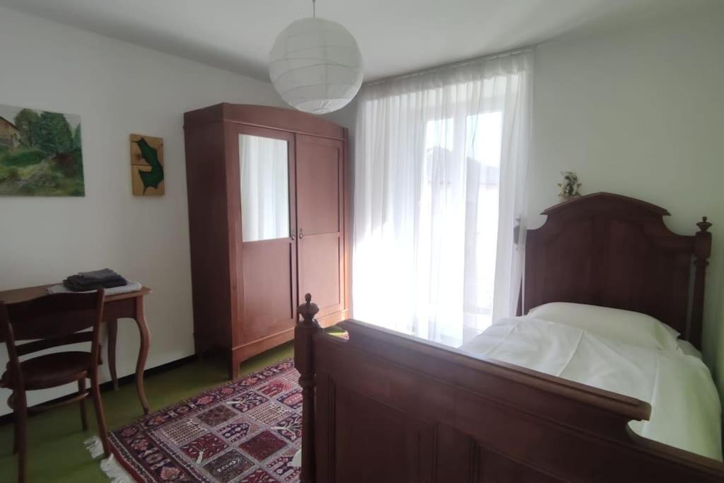Iragna House | Casa Nineta Iragna (Canyoning waterfall)