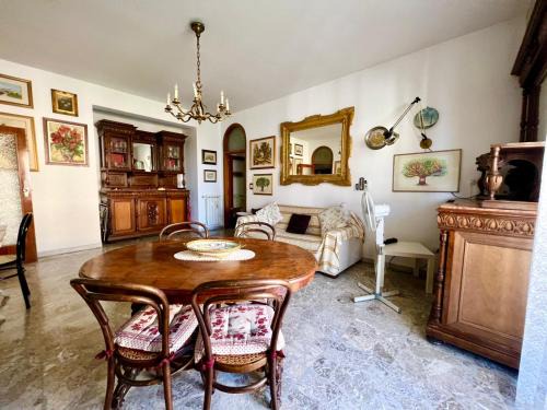 Vico Equense Apartment | Casa Relax nel centro storico con posto auto