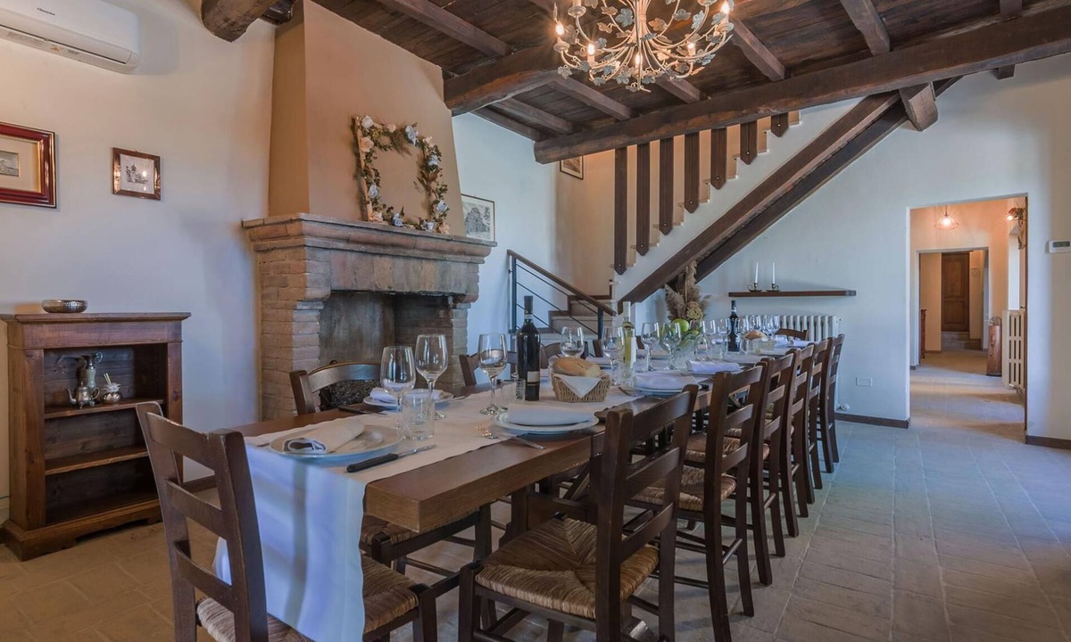 Spoleto Villa | Casale Andrea - 7 bedrooms, pool, airco, wifi, pet friendly, Umbria