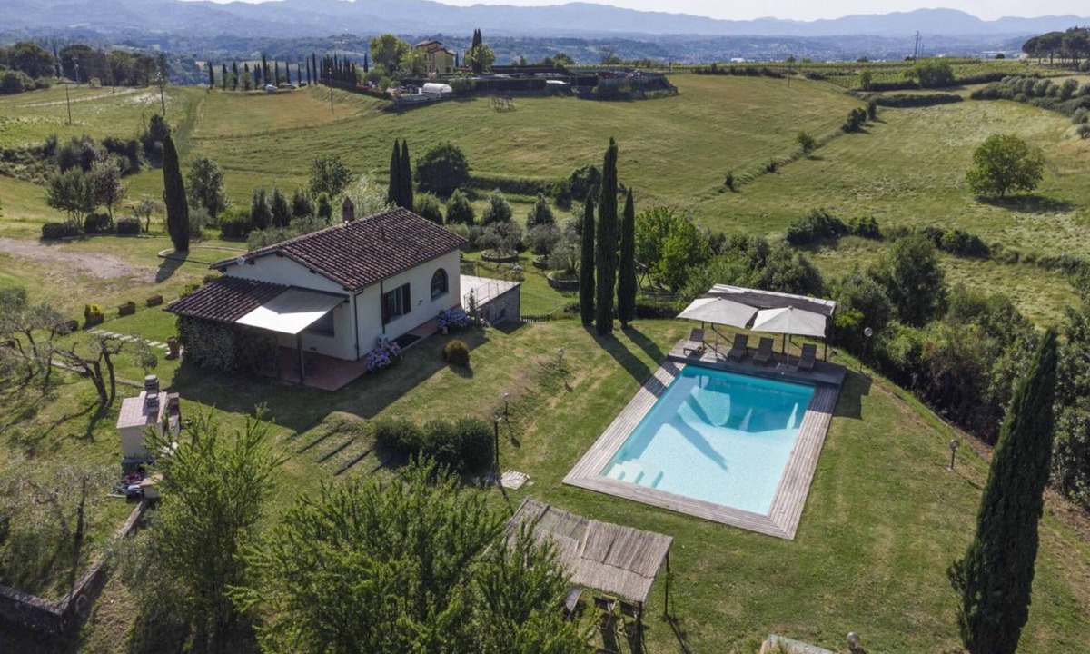 Pergine Valdarno Villa | Casina al Vento by MMega