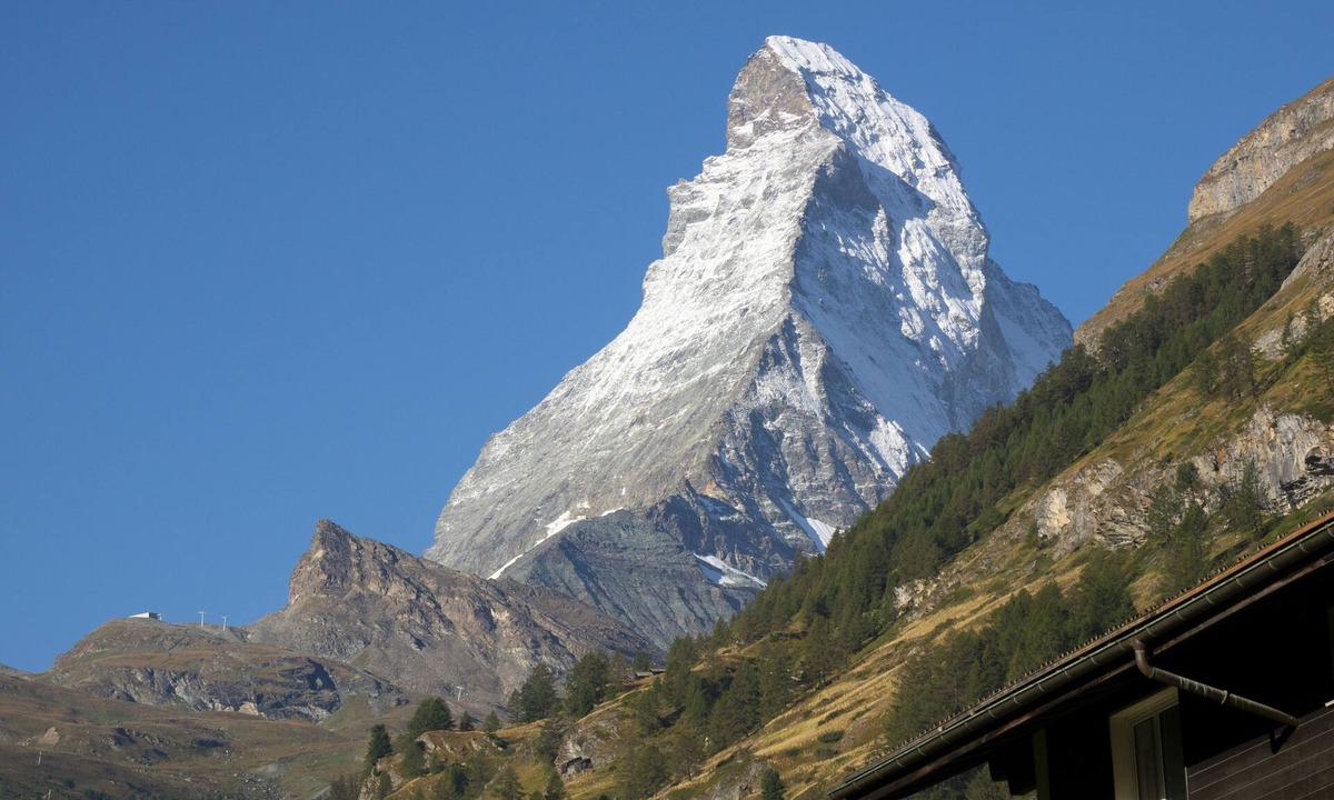 Zermatt Apartment | Central Zermatt studio for 2 with Matterhorn view, near lifts & restaurants