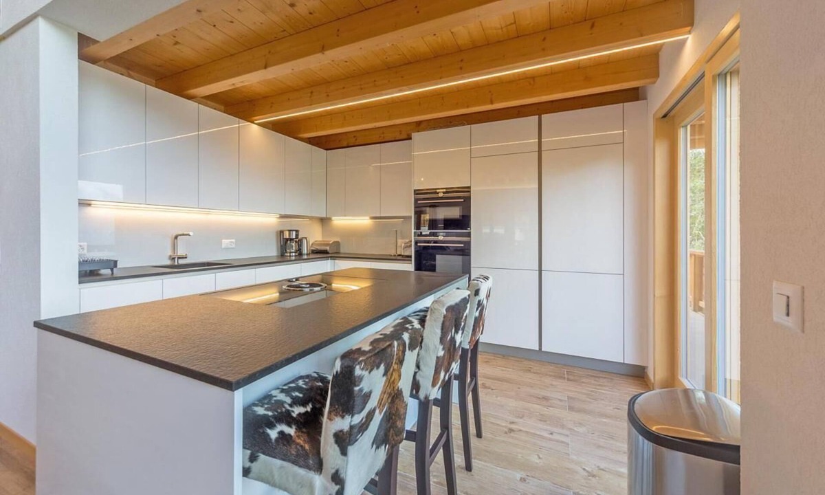Riddes Ski Chalet | Chalet, 150m from resort center, sauna, terrace, balcony, fireplace or stove, parking, tv