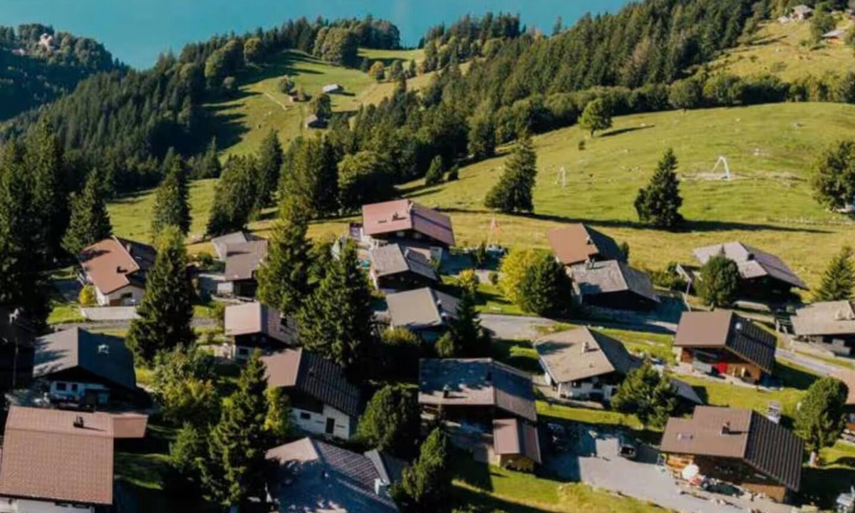 Giessbach Ski Chalet | Chalet in the mountains/Hiking & relaxing in summer/Directly on the ski slope in winter