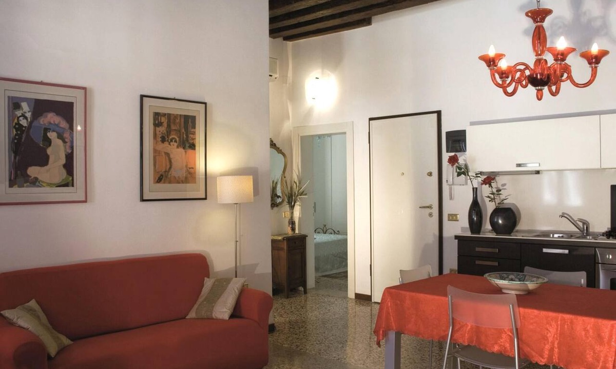 San Marco Apartment | Charming canal view apart few steps from San Marco Square, quiet hidden corner