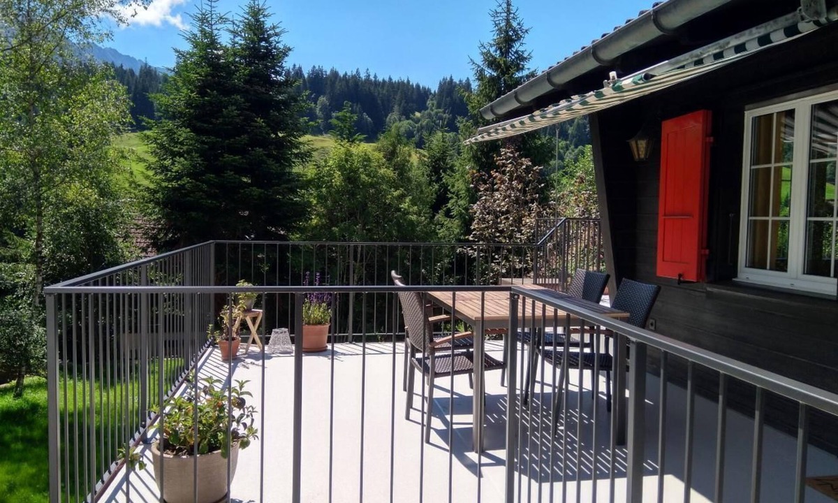 Soerenberg Ski Chalet | Charming flat with fireplace and mountain views