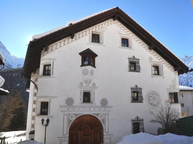 Engadin Scoul Apartment | Chasa Sager 6