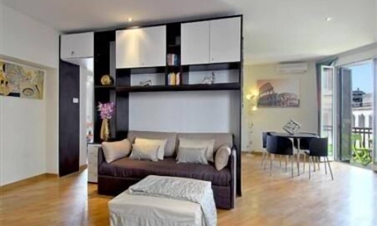 Esquilino Apartment | Colosseum Stay Where Rome Begins! Wake up to Rome’s most iconic skyline!