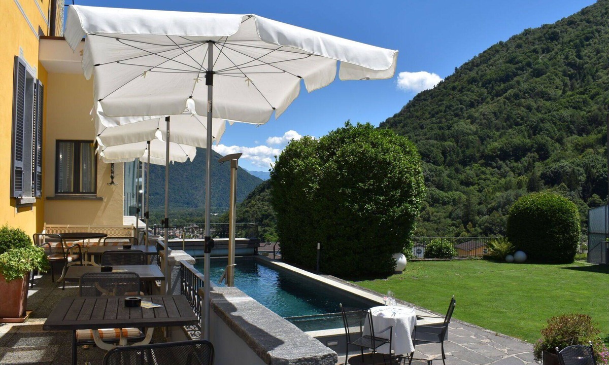 Golino Apartment | Cosy apartment for 2 people with WIFI, pool, TV, patio, pets allowed and panoramic view