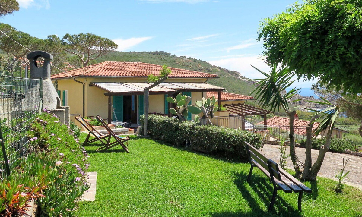 Innamorata Apartment | Cosy apartment for 5 guests with WIFI, TV and patio