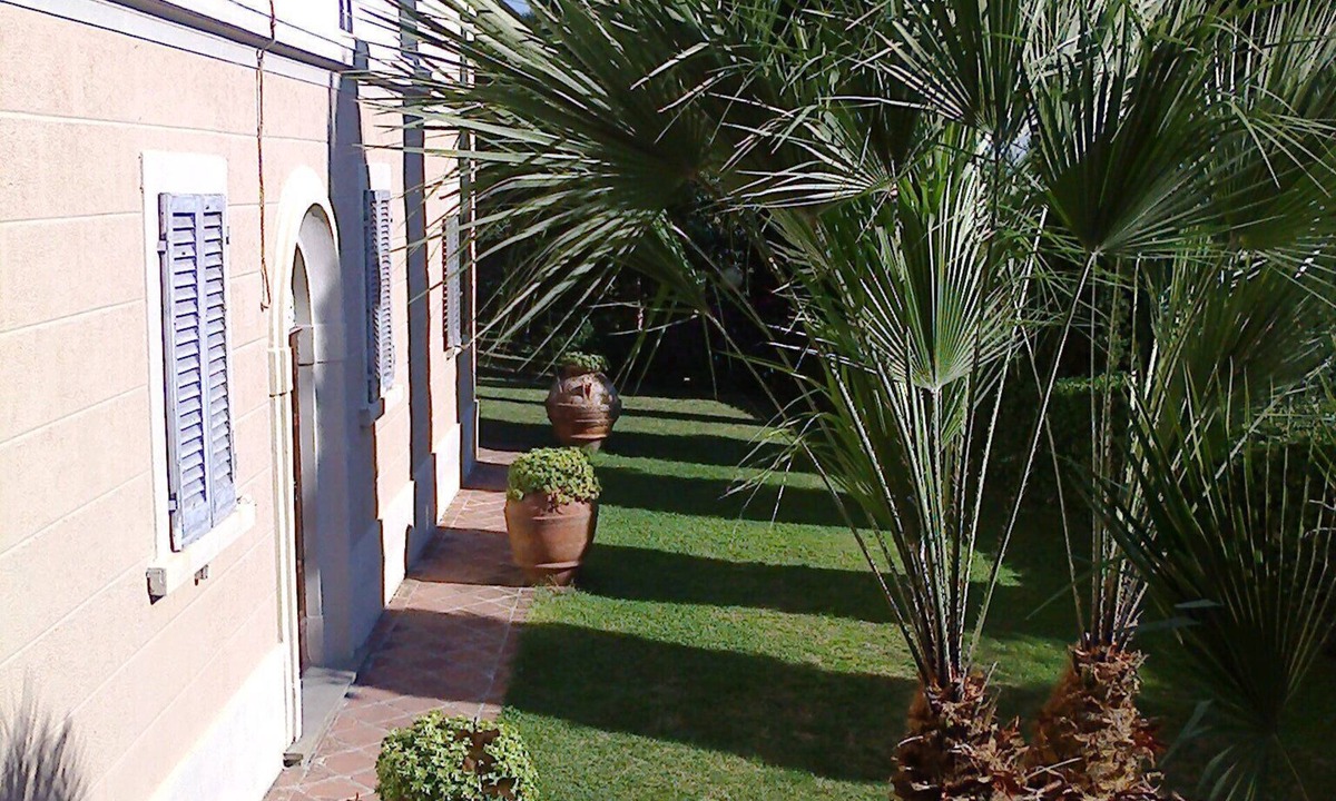 Lorenzana Apartment | DEPENDENCIES OF VILLA GHEZZI - Ground Floor - Two-room apartment