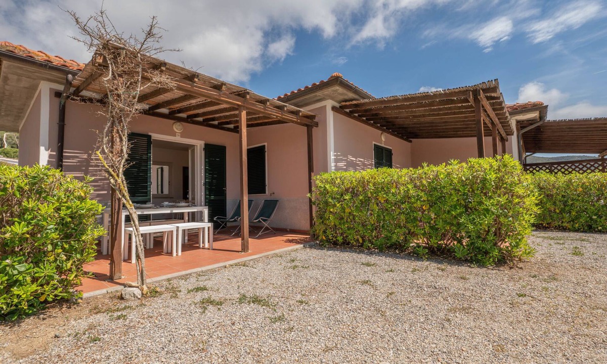 Lacona Apartment | Elbamar Lacona 2 by Interhome