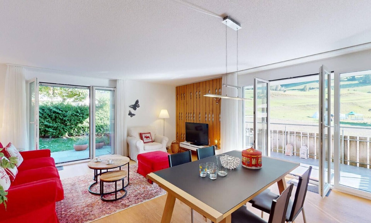 Lenz Apartment | Family ski oasis with mountain view
