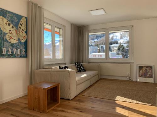 Davos-Dorf Apartment | Ferienwohnung Parsennblick mit Dachterrasse