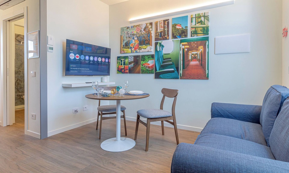 Lissone Apartment | Flower Residence - Appartamento Glicine