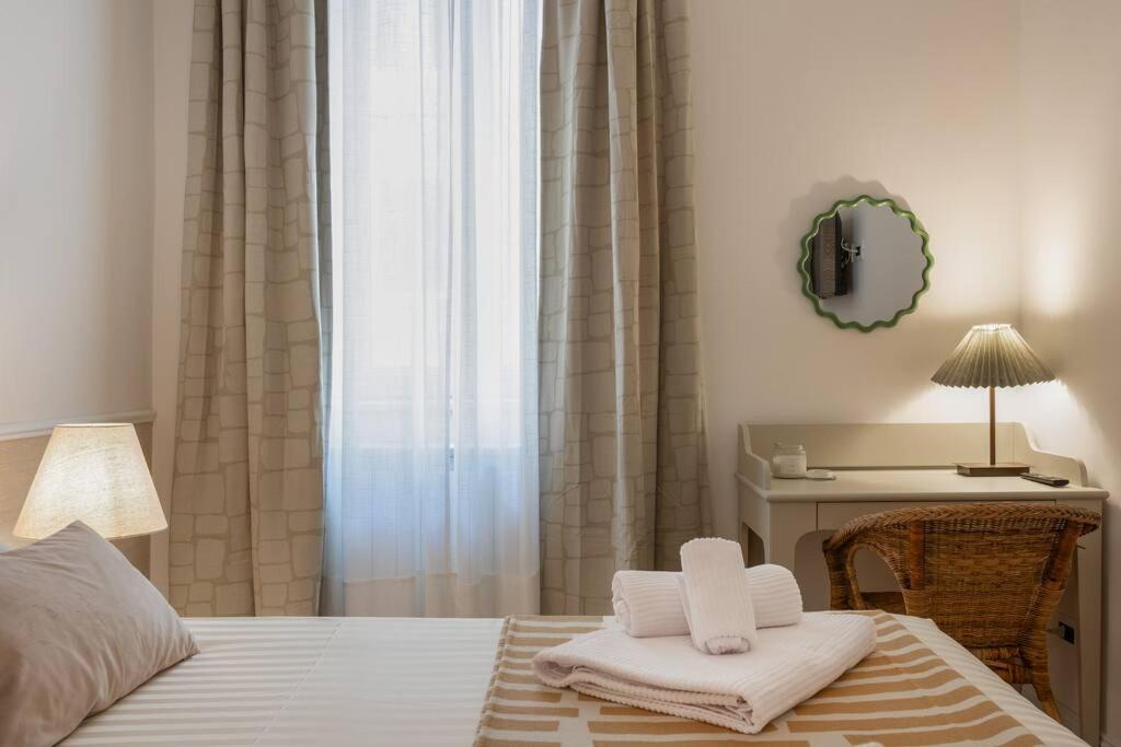 Barriera Vecchia-San Giacomo Apartment | Foscolo46 - Elegante e Luminoso - NaonBnB