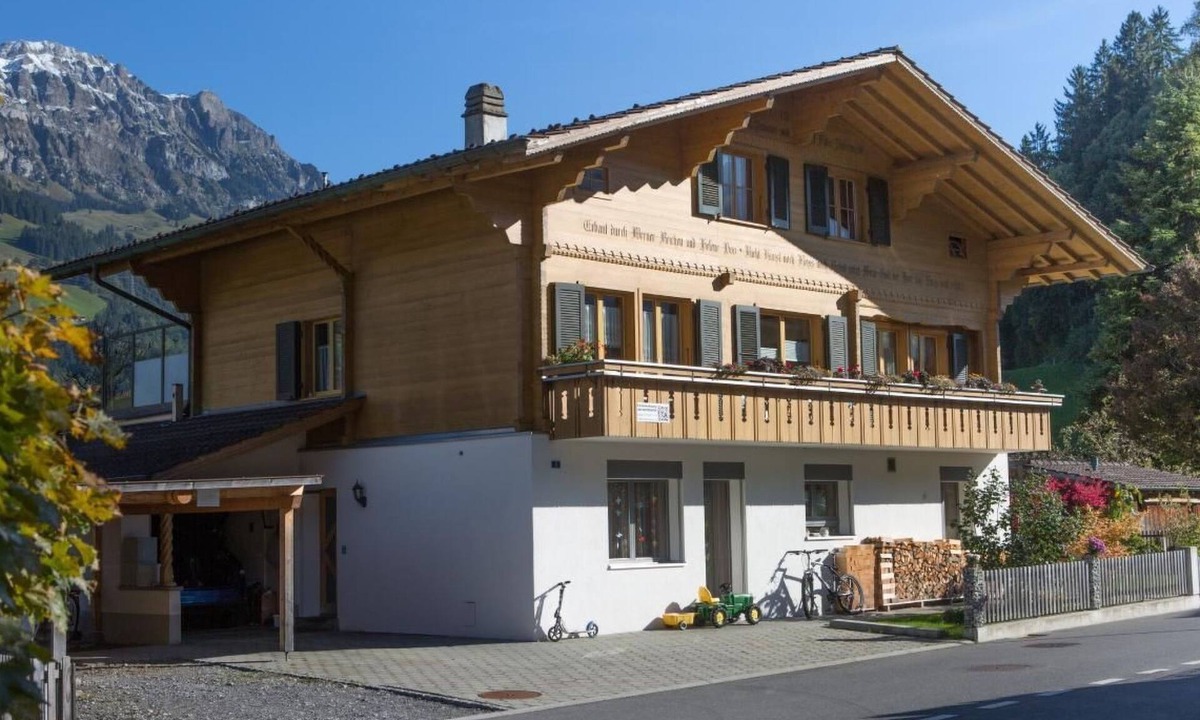 Frutigen Apartment | Gehrihornblick by Interhome