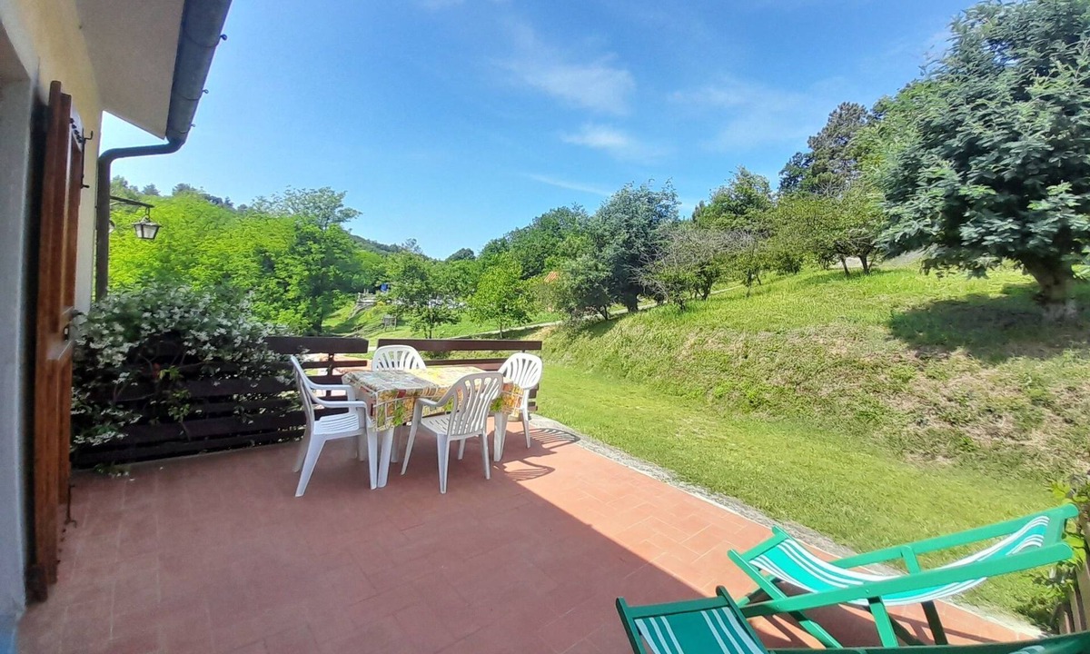 Fauglia Apartment | Girasole Haus mit Pool in Fauglia by Interhome