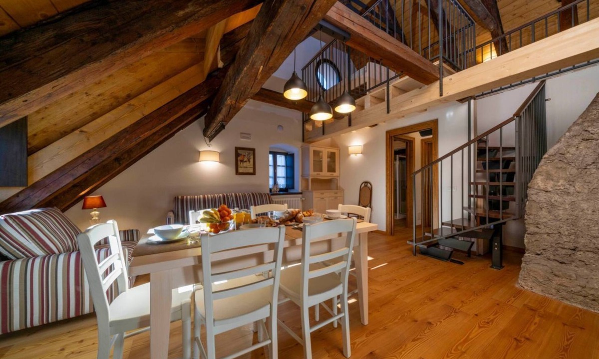 Tarvisio Apartment | GuestHost - A comfortable 94 square meters apartment, perfect for seven people, located on the second floor of a historic building dating back to 1864 and renovated in 2025 while maintaining its historic atmosphere (NO elevator).The property is located o