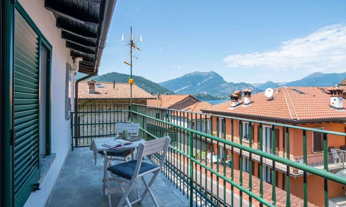 Lierna Villa | GuestHost - Charming 100 sqm detached villa, spread over three levels (accessible by stairs) and accommodating up to 5 people.The property is located in Lierna, on the eastern shore of Lake Como, in a well-served area and a short walk from the splendid R