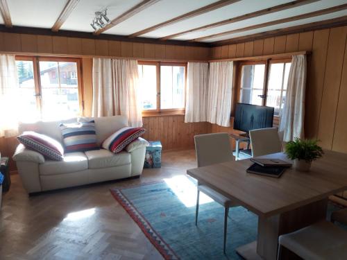 Klosters Platz Apartment | Haus Corina