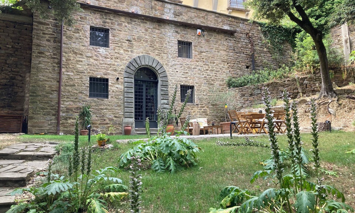 Arcetri House | Historic loft overlooking the hills of Florence