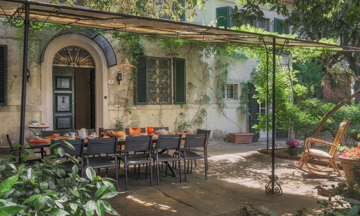 Ferretto Villa | I Cipressi, 5 bedrooms with pool near Cortona