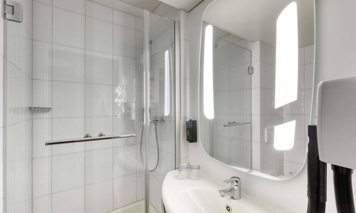 District 5 Hotel | ibis Zurich City West