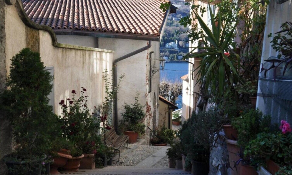Carciano Apartment | Isola Bella Apartments Apartment Via Vittorio Emanuele