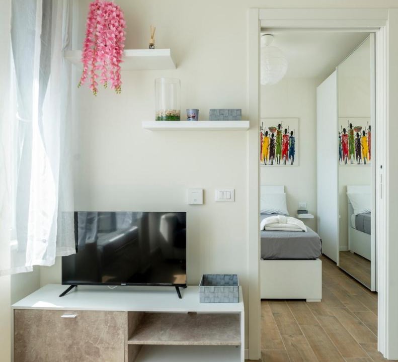 Villa San Giovanni Apartment | La Piccola Fortezza - Metro Line M1
